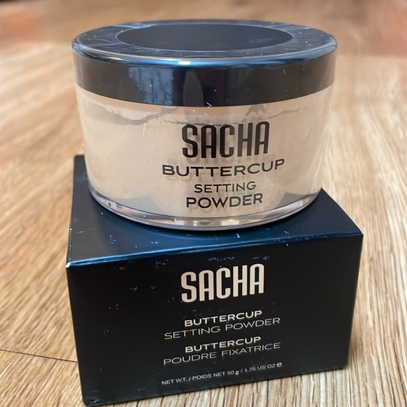 NIB Sacha BUTTERCUP Light Setting Powder - Picture 5 of 5